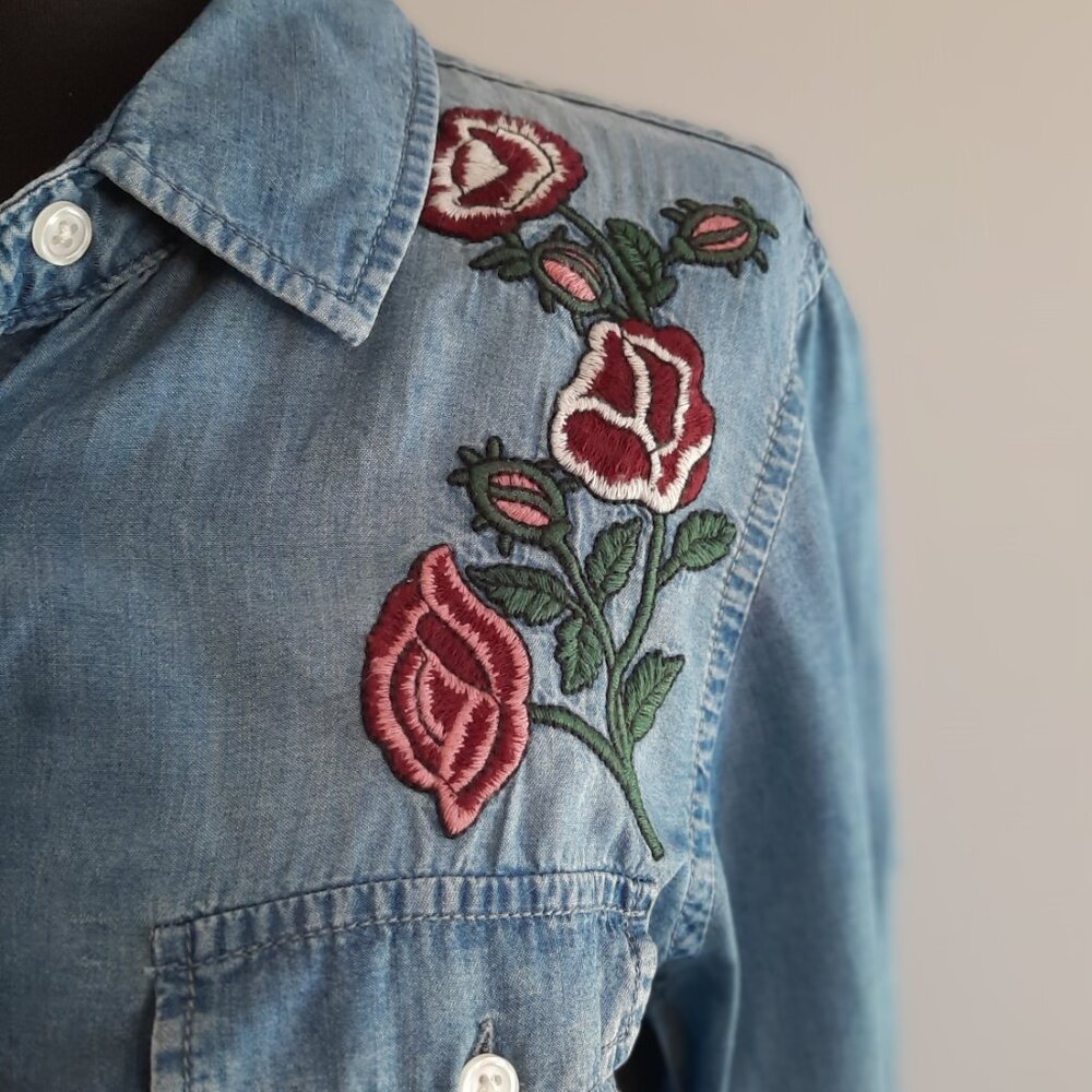 Demin Look Button Up Embroidred Shirt - Picture 4 of 4